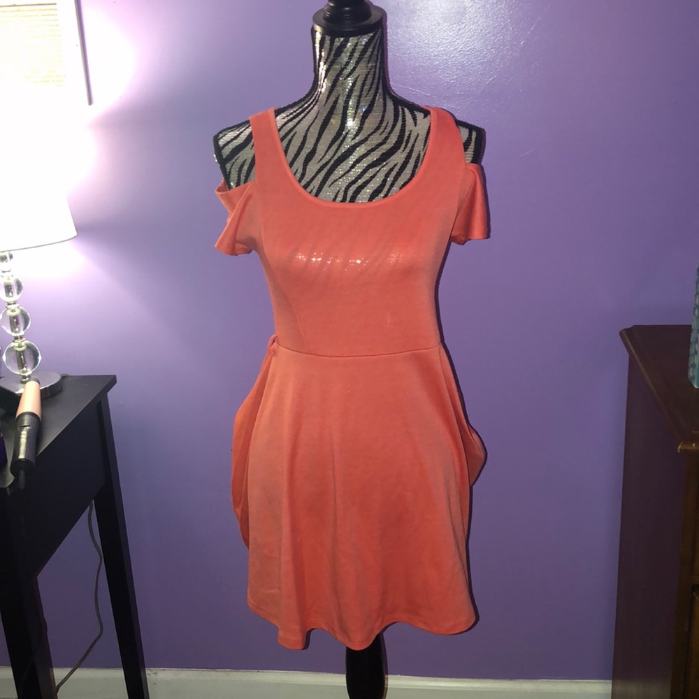 ♥️Cold shoulder skater dress